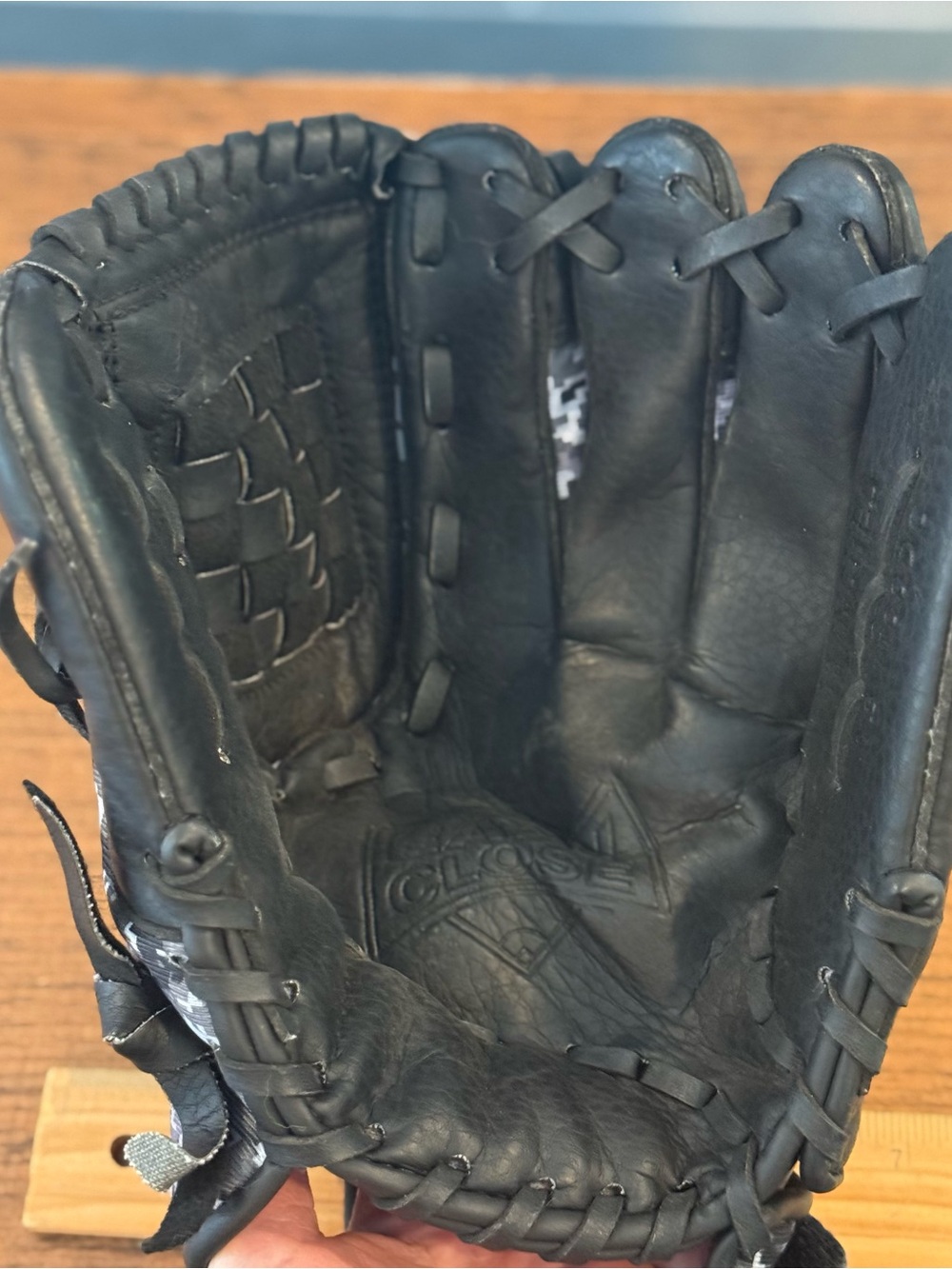 Adidas Boys Grey Black White Lefthand Baseball Glove/Mitt, 11 inches, adjustable